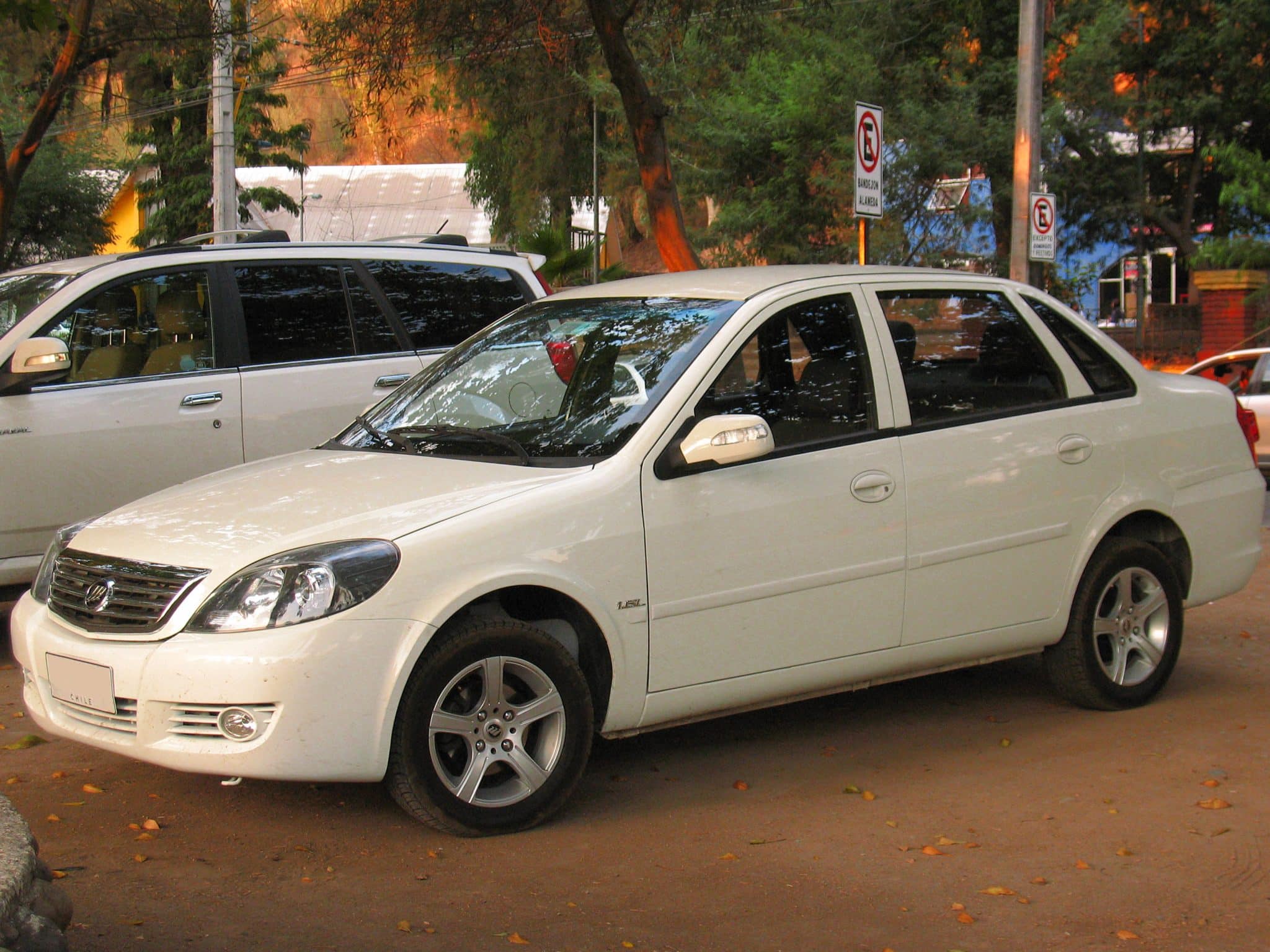 LIFAN 520 1.6L LX ▶ Impuesto Vehicular ≫