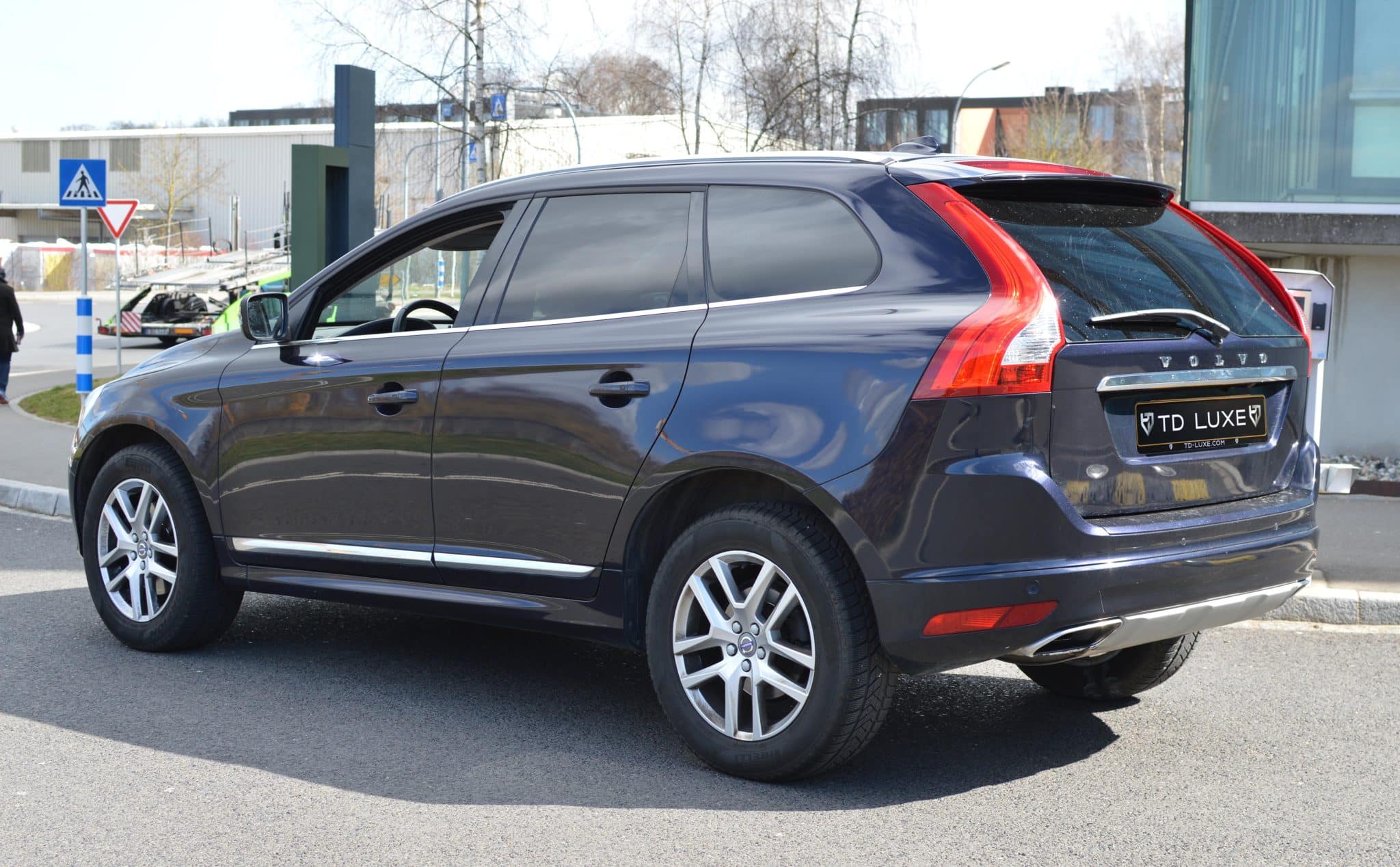 VOLVO XC60 T5 SUMMUM ▶ Impuesto Vehicular ≫